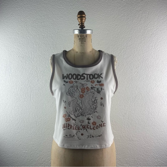 Woodstock l XL Hippies Welcome Novelty Graphic Festival Woman Hair Crop Tank Top - Picture 1 of 14